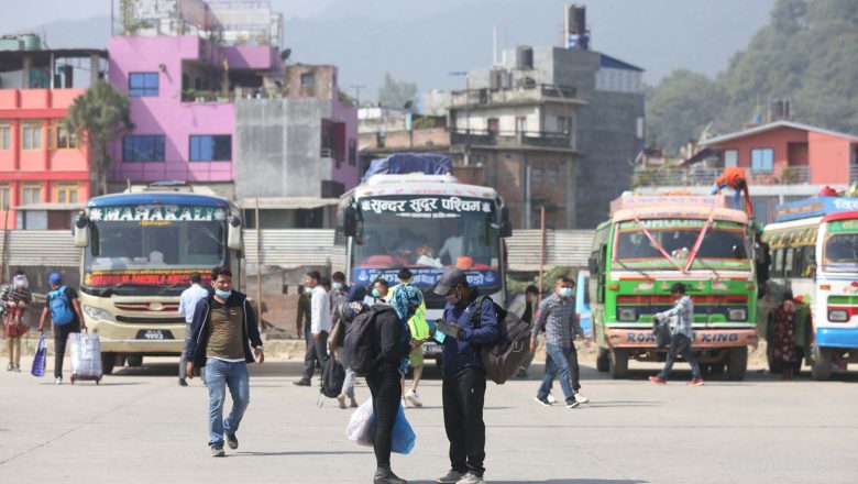 धादिङ र चितवन भएर गुड्ने लामाेदुरीका सवारी सञ्चालनमा राेक