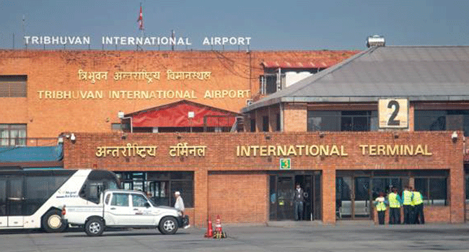 खाडी जान लागेको १९७ जना विमानस्थलबाट फर्काइए