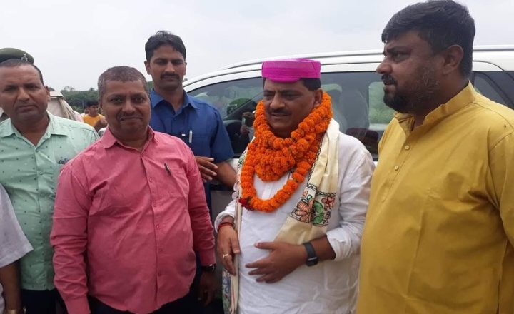 काेशी ब्यारेज निरिक्षण गर्न सुनसरी पुगे बिहारका सिँचाइ मन्त्री