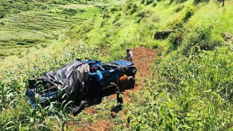 प्रहरीको गाडी दुर्घटनाग्रस्त, दुई डीएसपीसहित पाँच घाइते