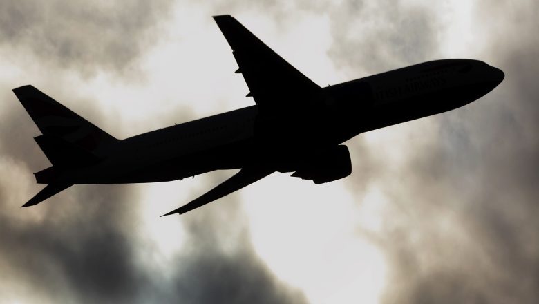 चाेरेकाे जहाज घण्टाै उडाएपछि …